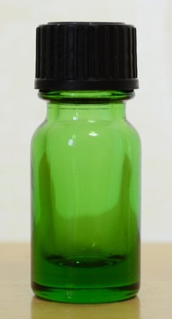 画像1: 綺麗な緑の遮光瓶 ４ｍｌ