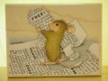 英字新聞を読んでるネズミ